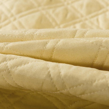 Tache Buttercup Puffs Yellow Diamond Matelasse Scalloped Quilt Set (YELLEMDES)